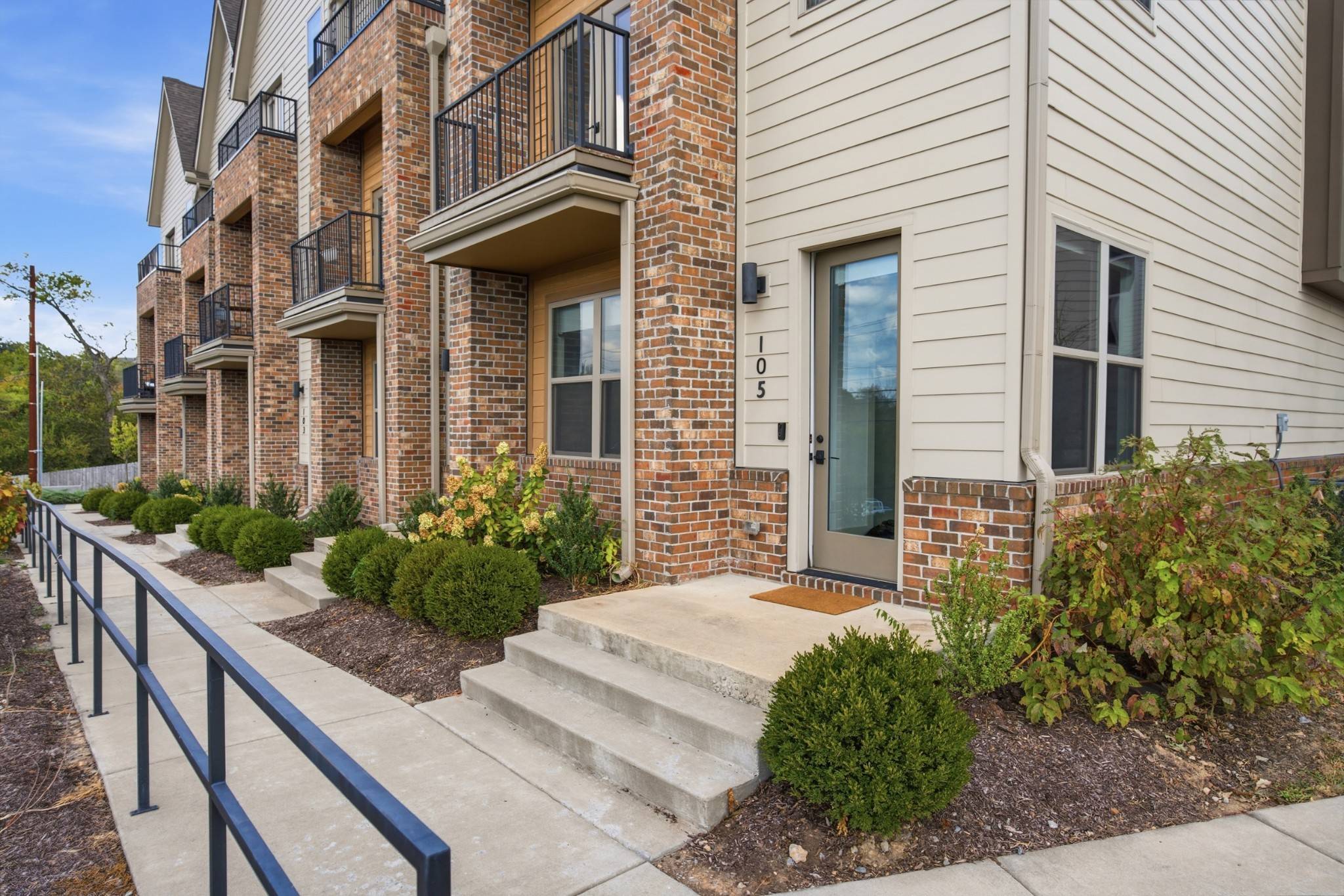 7341 Charlotte Pike #105, Nashville, TN 37209