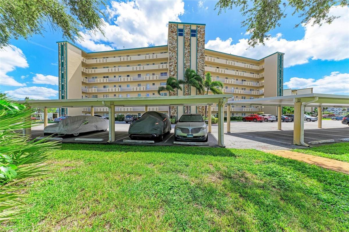 4040 IRONWOOD CIR #702F, Bradenton, FL 34209