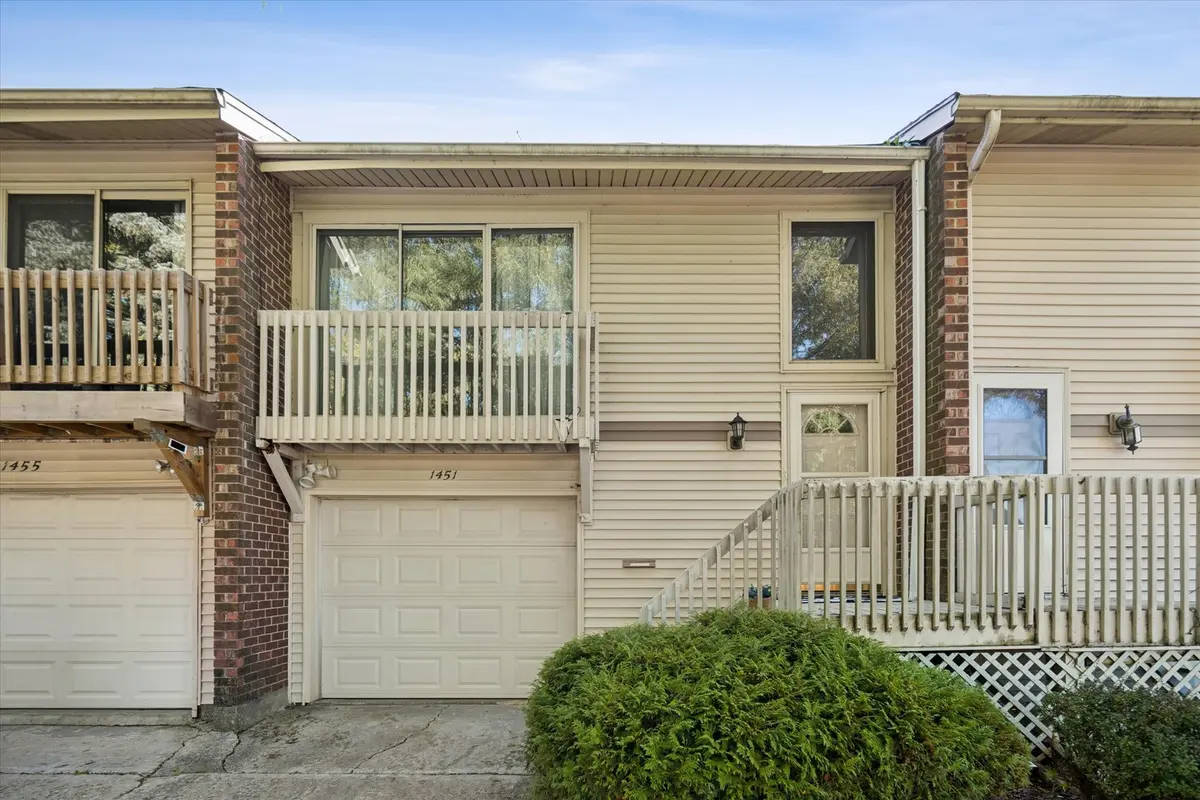 1451 Elder DR, Aurora, IL 60506