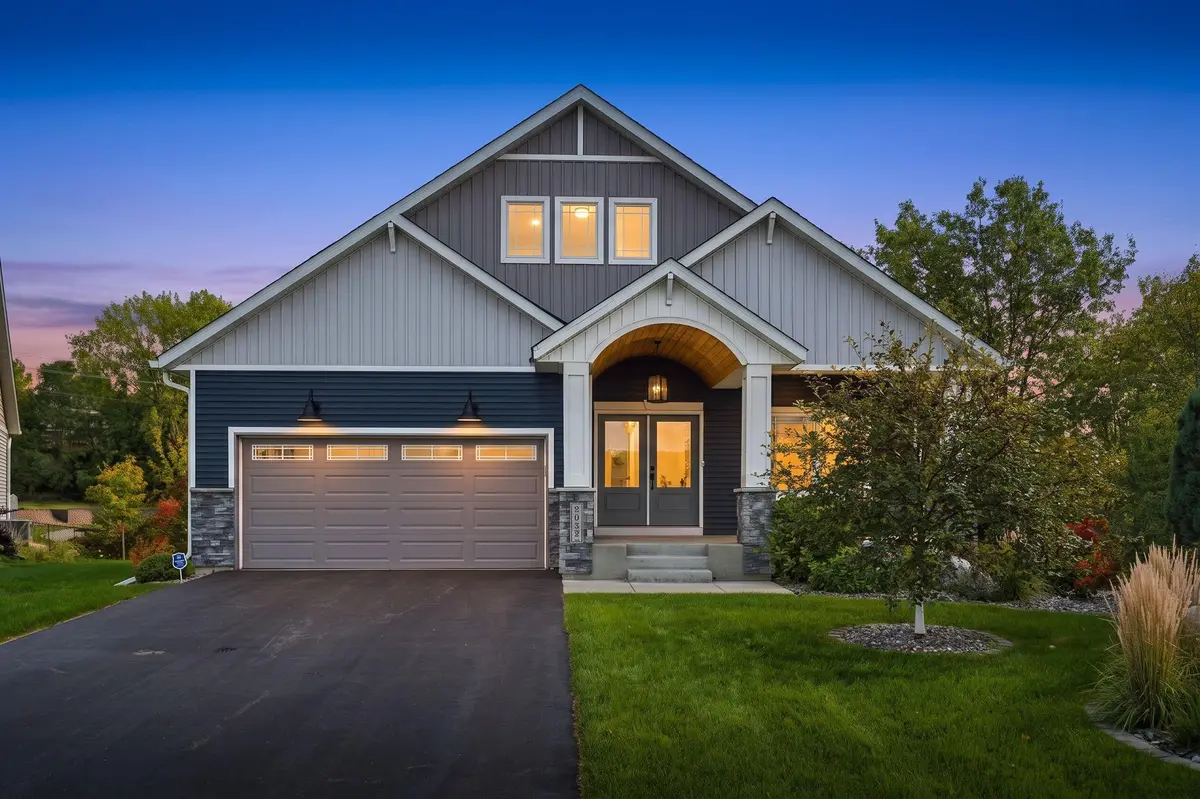 3937 Noah CT NW, Prior Lake, MN 55372