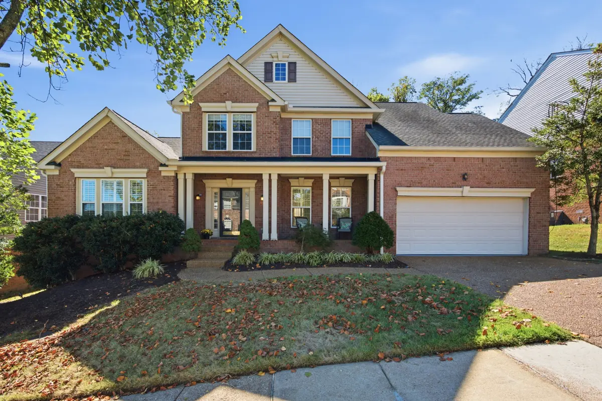 6965 Stone Run Dr, Nashville, TN 37211