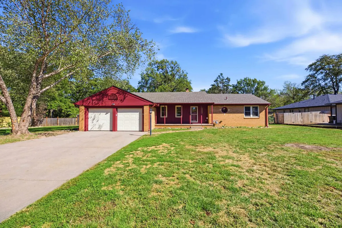 1236 N Gow Ave, Wichita, KS 67203