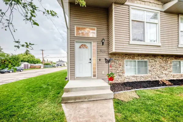 5138 51 ST, Olds, AB T4H1H1