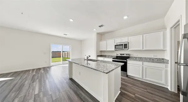 329 Sieders ST, Taylor, TX 76574