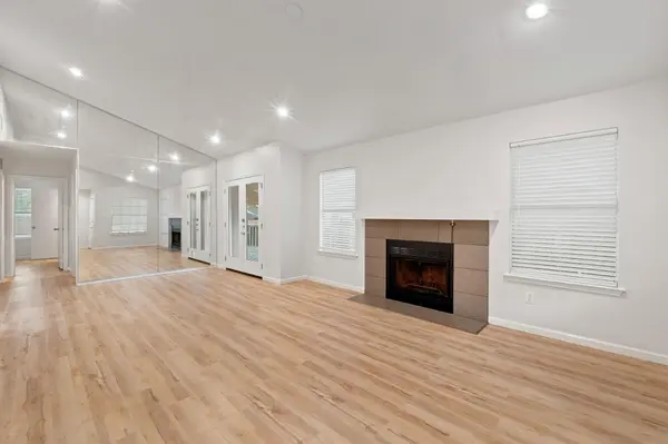 12323 Emery Oaks RD, Austin, TX 78758