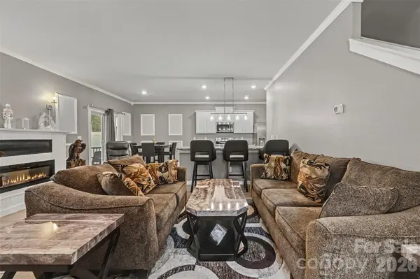 1582 Doran TER, Richburg, SC 29729