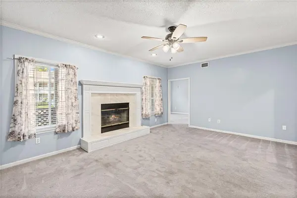 4304 S S Bryant CT #2, Independence, MO 64055