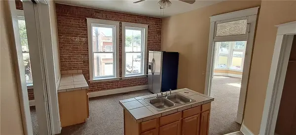 1421 Penn ST #Apt 3, St Joseph, MO 64507