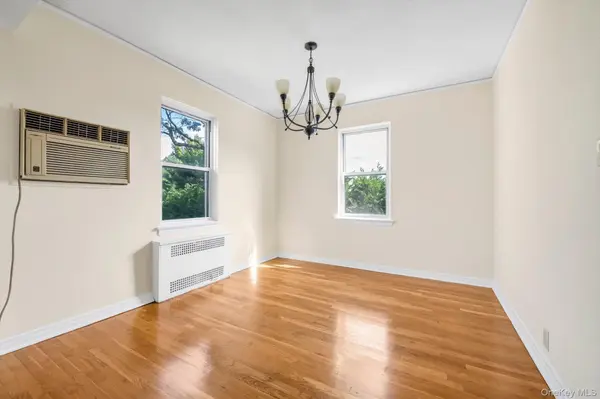 1367 Broadway #B17, Hewlett, NY 11557