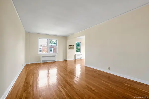 1367 Broadway #B17, Hewlett, NY 11557