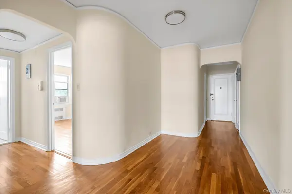 1367 Broadway #B17, Hewlett, NY 11557