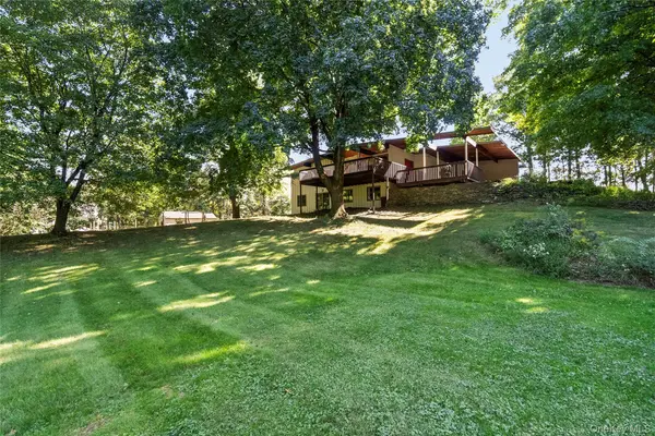 1156 Ulster Landing RD, Saugerties, NY 12477