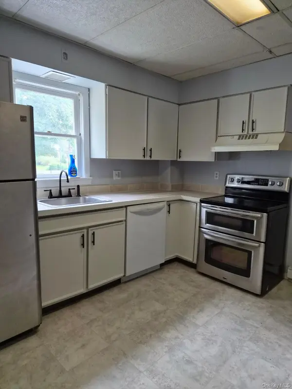 4 Market ST #2, Staatsburg, NY 12580