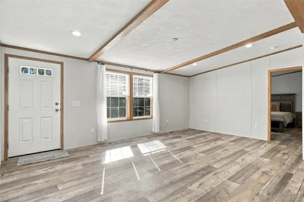 54 Braziel HTS, Kerhonkson, NY 12446