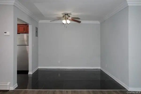37 Elliot PL #37-8B, Smithtown, NY 11787