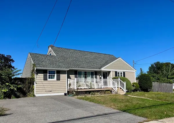 435 15th ST, West Babylon, NY 11704