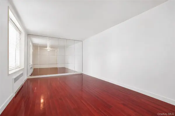 27-05 Parsons BLVD #6F, Flushing, NY 11354