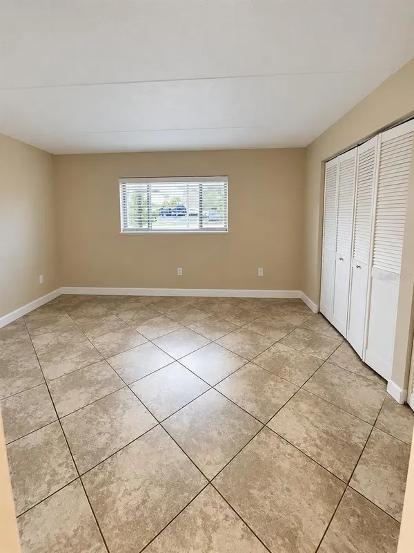 102 S PENINSULA DR #100, Daytona Beach, FL 32118