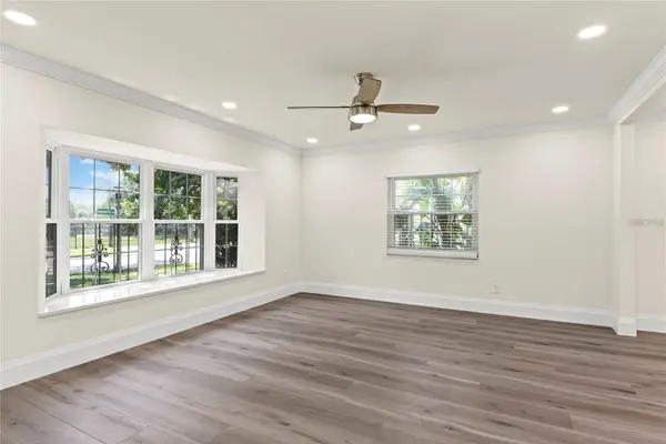 212 S SUMMERLIN AVE, Orlando, FL 32801