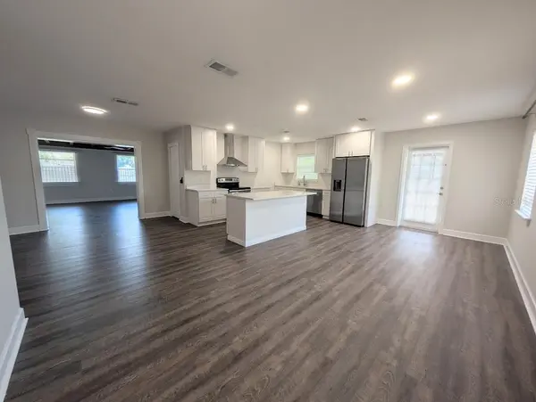 3902 W PAXTON AVE, Tampa, FL 33611