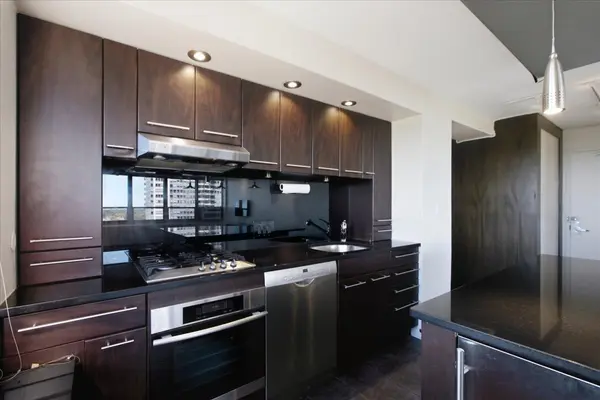 3950 N Lake Shore DR #1100A, Chicago, IL 60613