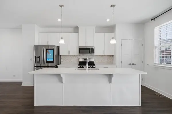 15603 Alice Mae CT, Orland Park, IL 60462