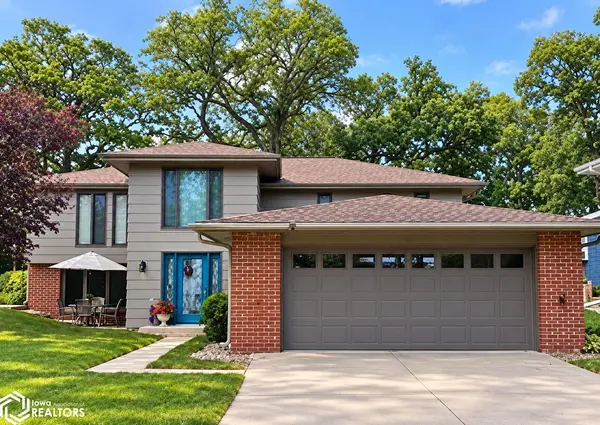 1810 W 5th AVE, Clear Lake, IA 50428