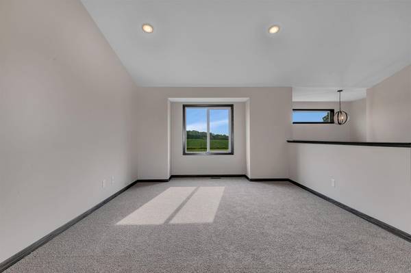 105 Cedar ST, Kimball, MN 55353