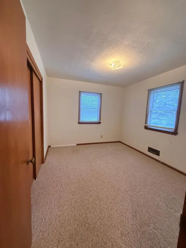 1114 10 1/2 ST N, Moorhead, MN 56560