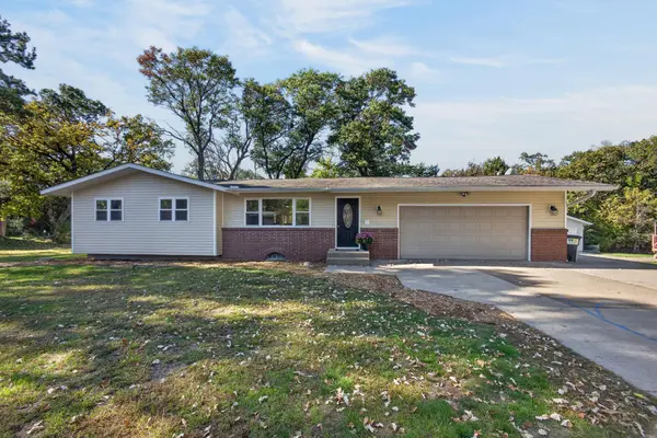 2555 Holly ST S, Cambridge, MN 55008