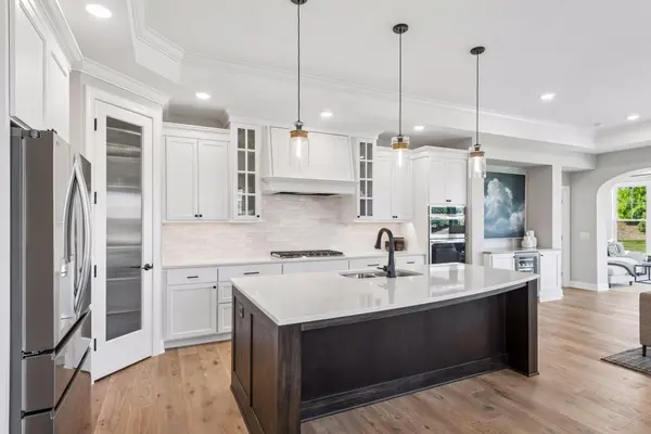 6280 Bluebell LN, Victoria, MN 55318