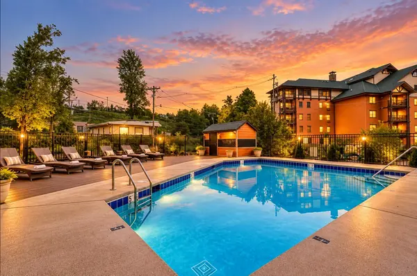 403 Baskins Creek Rd #401, Gatlinburg, TN 37738