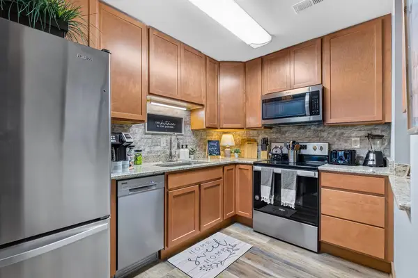 403 Baskins Creek Rd #401, Gatlinburg, TN 37738