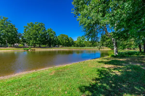 9013 Brow Lake Road, Soddy Daisy, TN 37379