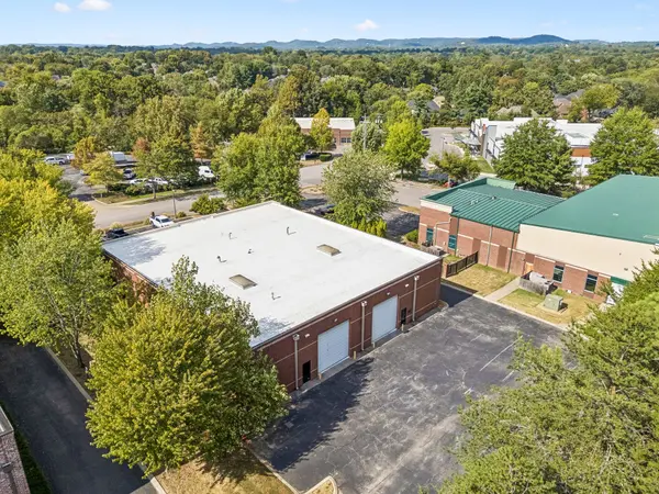 135 SE Parkway Ct, Franklin, TN 37064