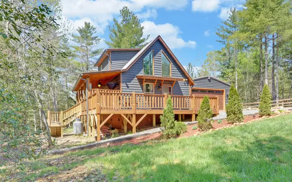 85 Travelers Trl, Murphy, NC 28906