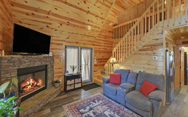 85 Travelers Trl, Murphy, NC 28906