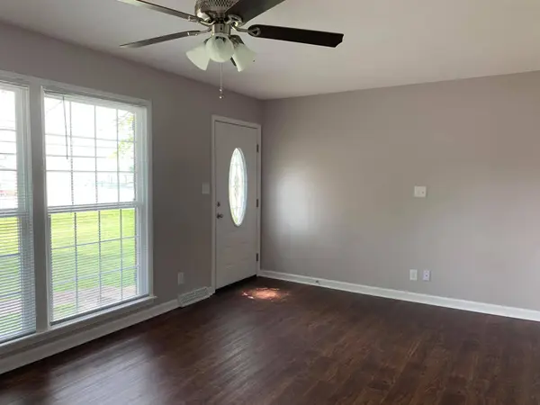 1888 Old Trenton Rd, Clarksville, TN 37040
