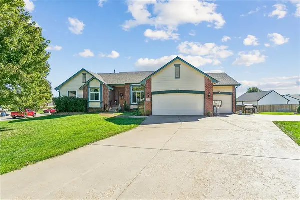 1325 Prairie View Rd, El Dorado, KS 67042