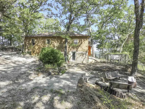 162 Bunny LN, Cedarcreek, MO 65627