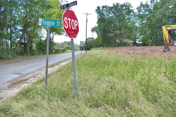 617 13th St, Gaffney, SC 29340
