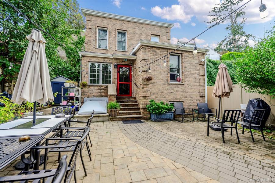 48 Clarendon AVE, Yonkers, NY 10701