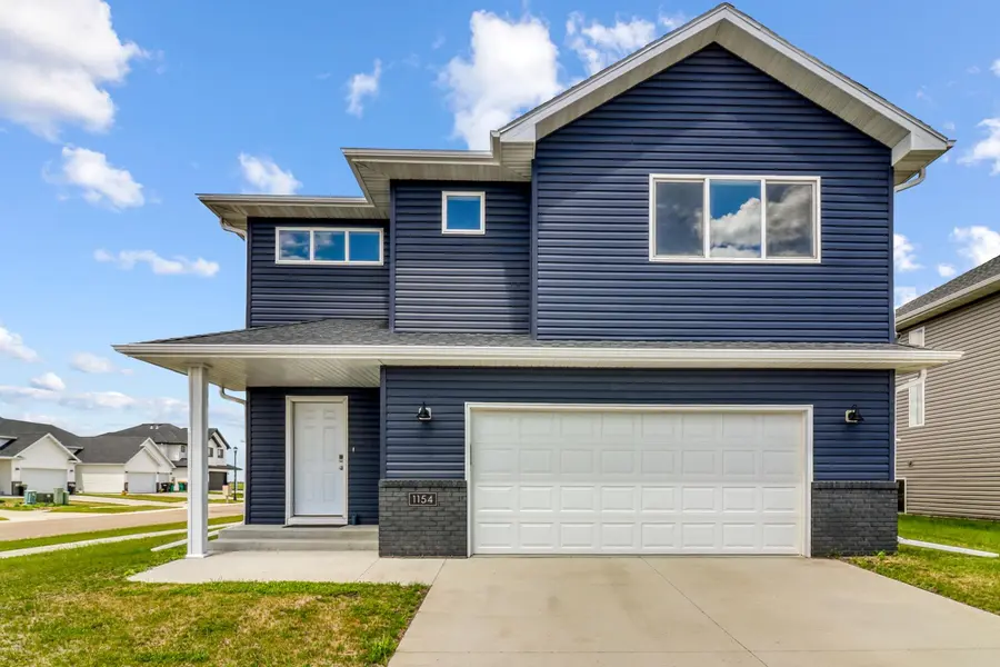 1154 60th Ave W, West Fargo, ND 58078