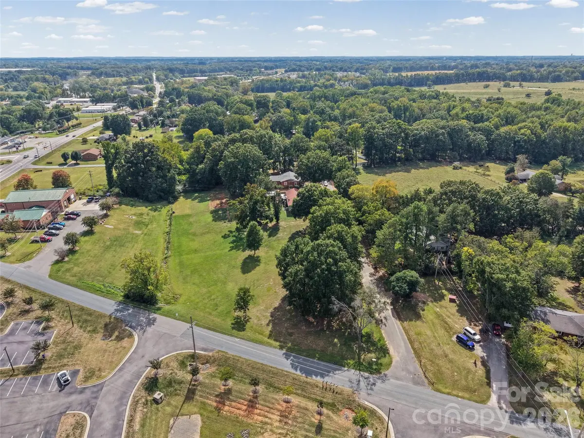 107 Maple Hill RD, Monroe, NC 28110