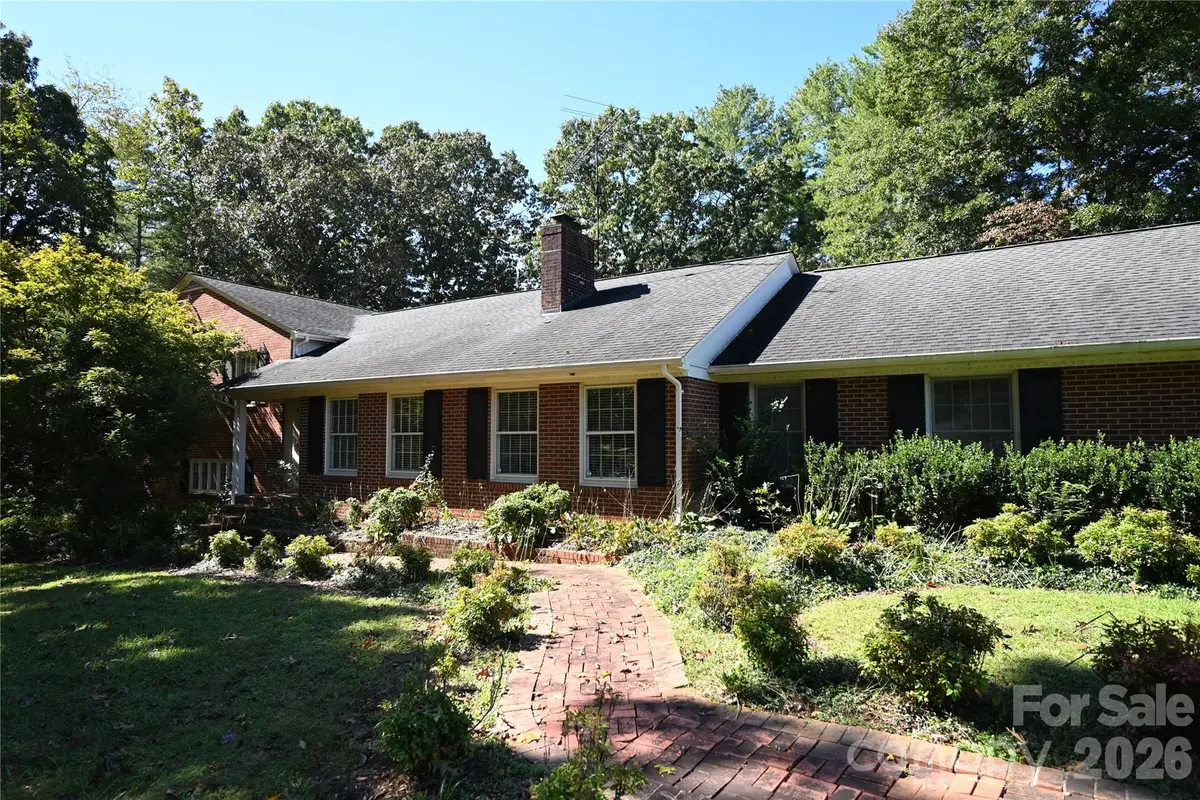 1308 Laurel ST NE, Valdese, NC 28690