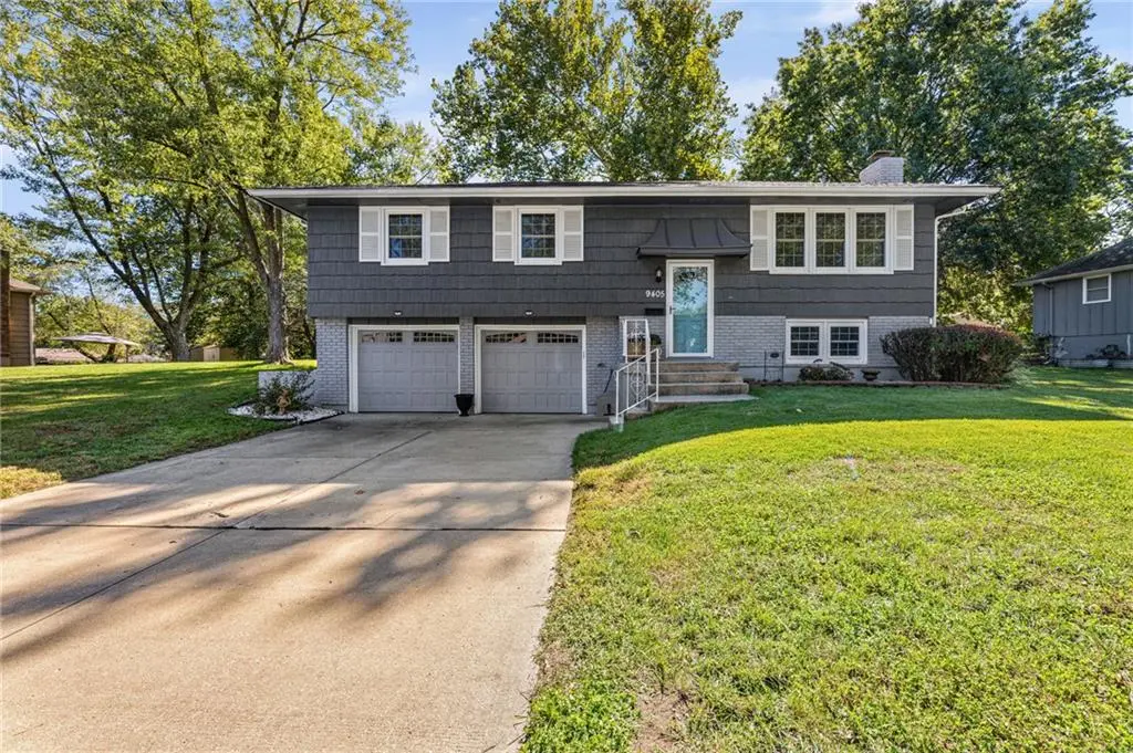 9405 E 84th ST, Raytown, MO 64138