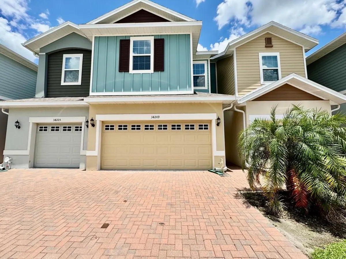 34209 ROGALLO LN, Wesley Chapel, FL 33545