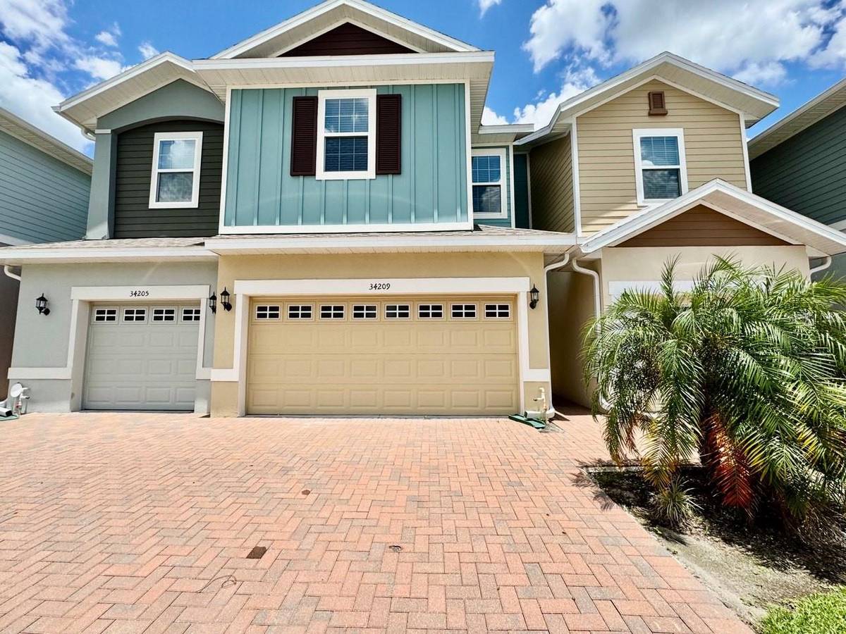 34209 ROGALLO LN, Wesley Chapel, FL 33545