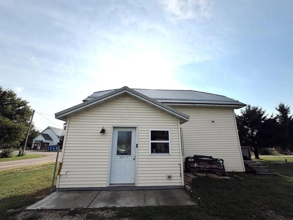 1264 Pleasant DR, Waukon, IA 52172