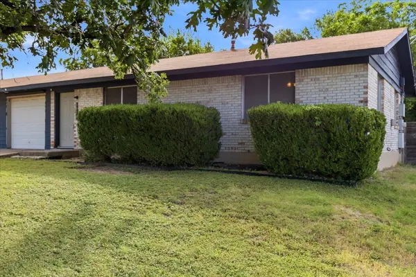 207 W Noton ST #B, Pflugerville, TX 78660